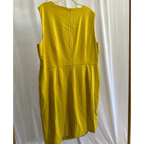 Calvin Klein Women's Plus 22W Chartreuse dress with pleated detail - Picture 2 of 9